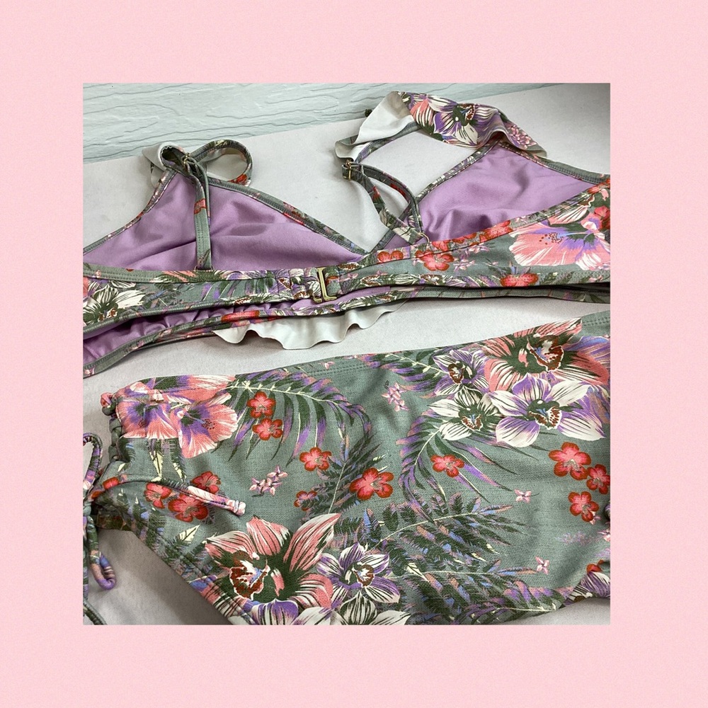Floral Ruffle Bikini Set 1 - Picture 3 of 5